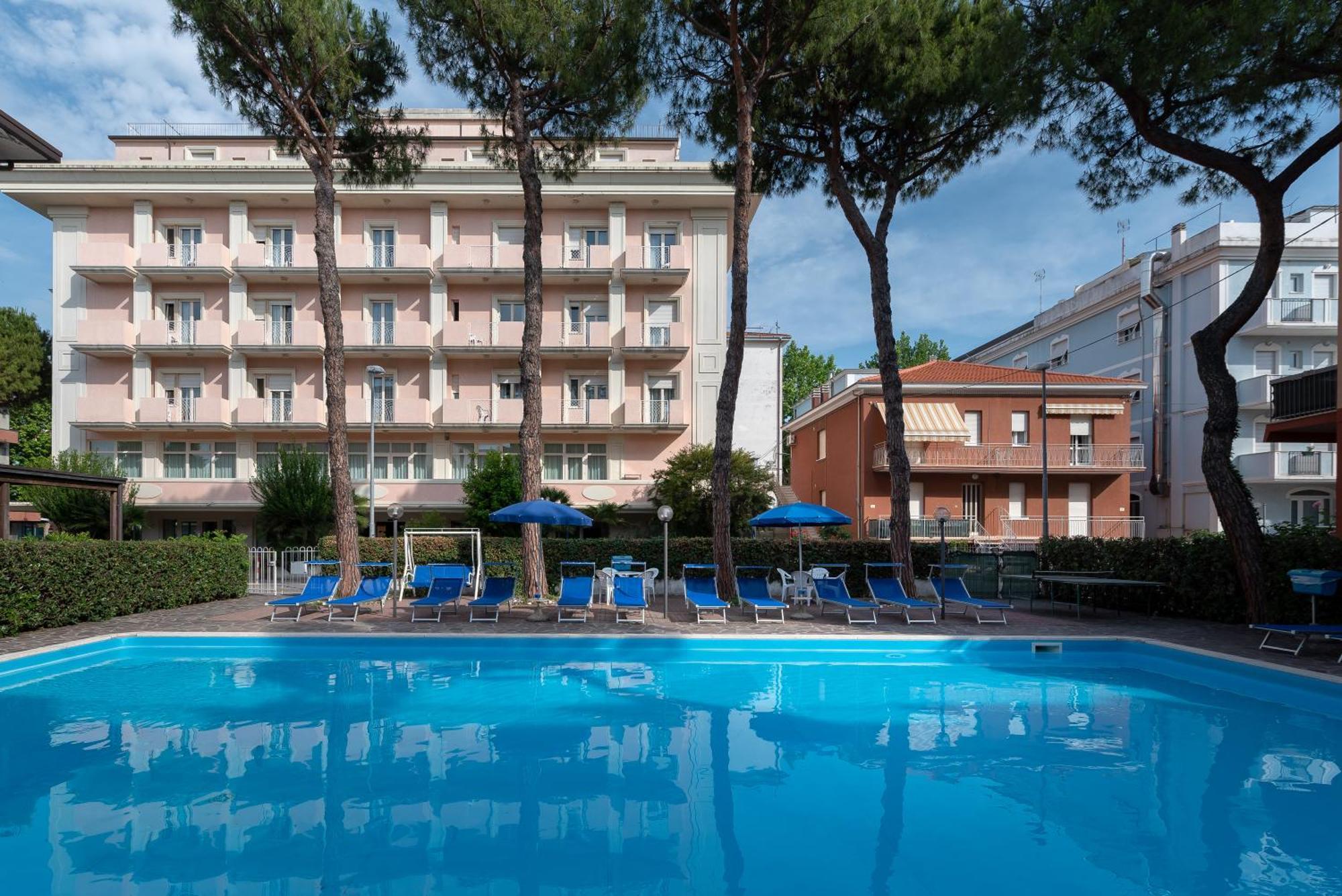 Hotel Tiffany Rimini Eksteriør bilde